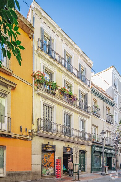 Calle de las Huertas, 24, Madrid, Madrid à vendre - Photo de l’immeuble – Image 3 sur 3
