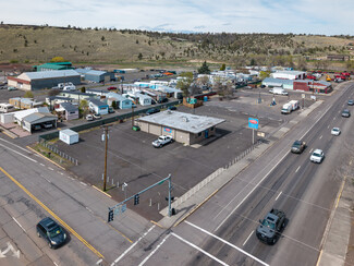 Plus de détails pour 40 NW 4th St, Madras, OR - Local commercial à louer