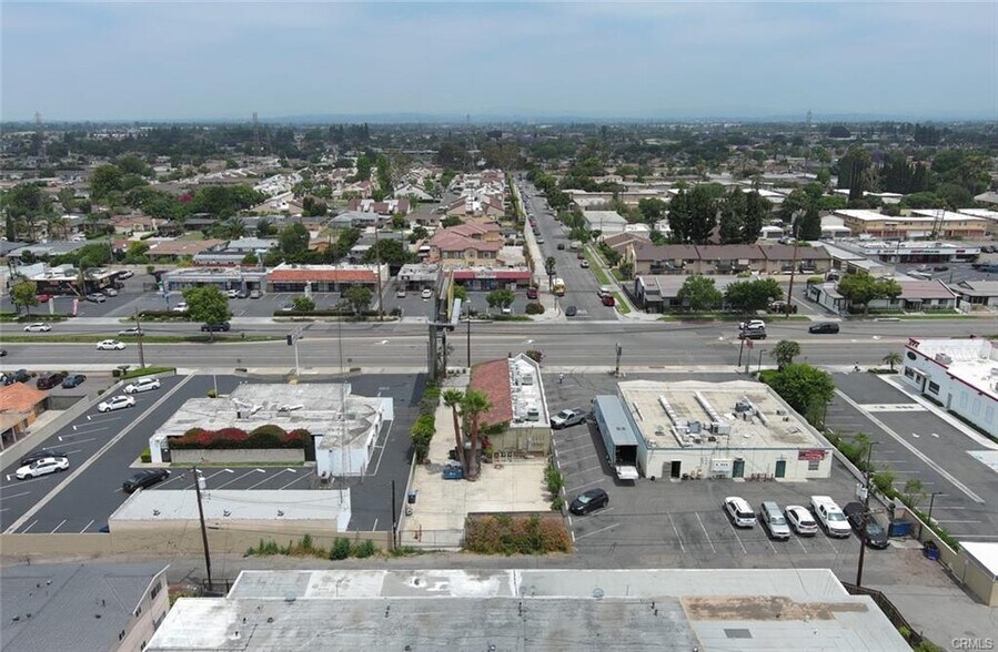 10616-10622 Katella Ave, Anaheim, CA à vendre - Photo de l’immeuble – Image 3 sur 74