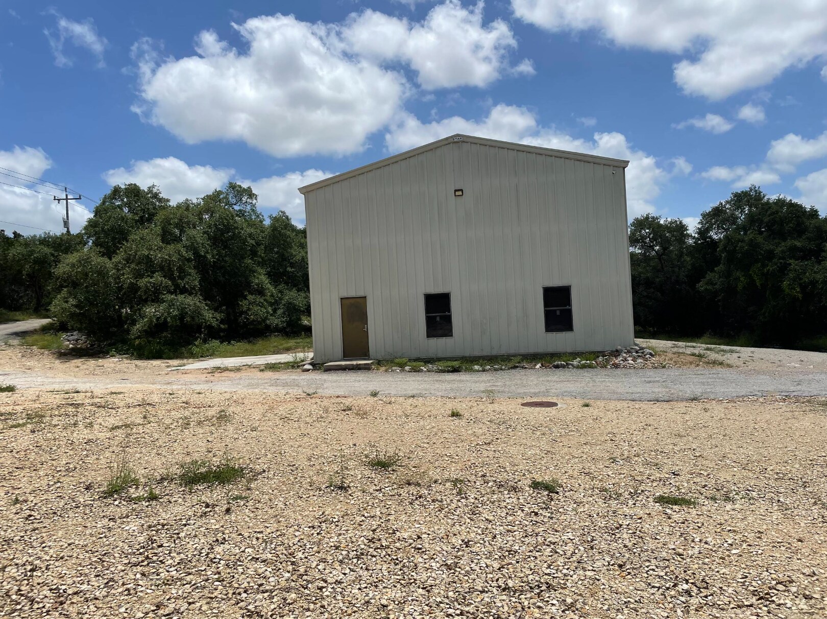 4365 E Evans Rd, San Antonio, TX à louer Photo principale– Image 1 sur 16