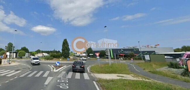 Plus de détails pour Local d'activités à louer