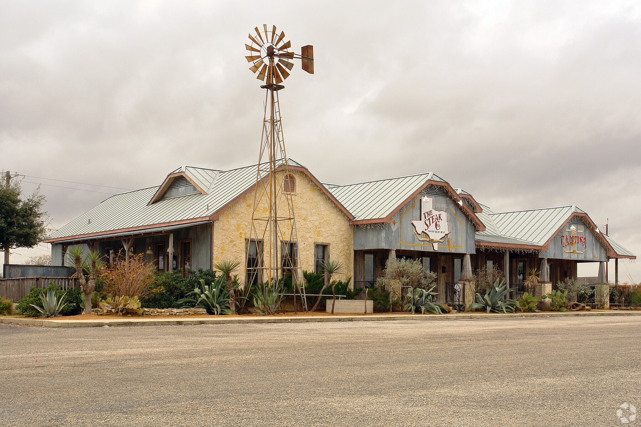 11985 W Us-87 Hwy, La Vernia, TX à vendre Photo principale– Image 1 sur 5