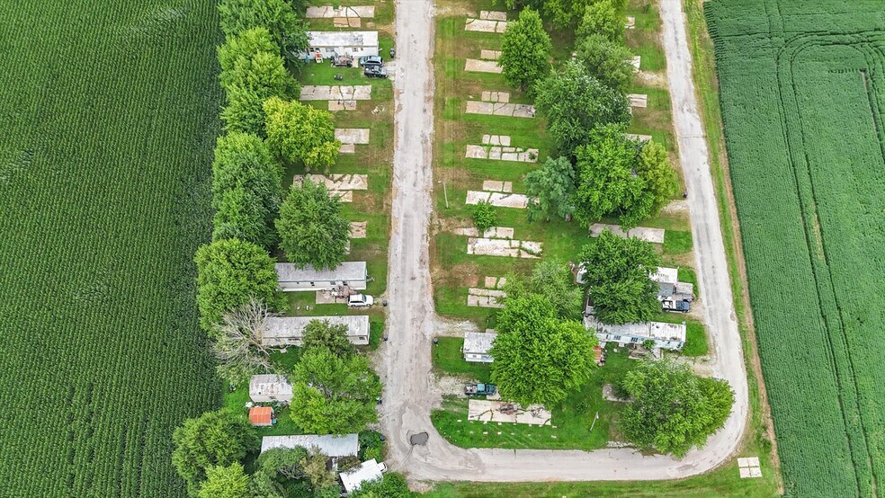 4808 Paradise Rd, Mattoon, IL à vendre - Photo de l’immeuble – Image 3 sur 22
