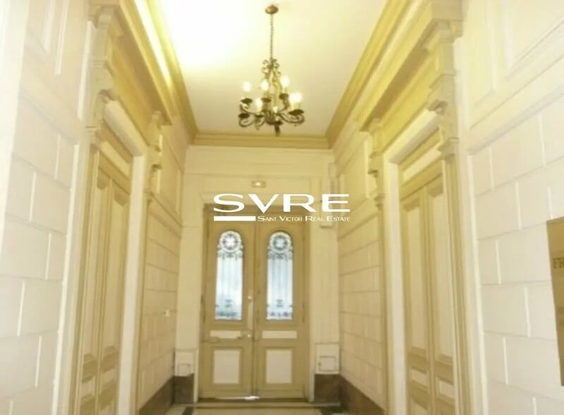 Bureau dans Marseille à louer - Hall d’entrée – Image 3 sur 10