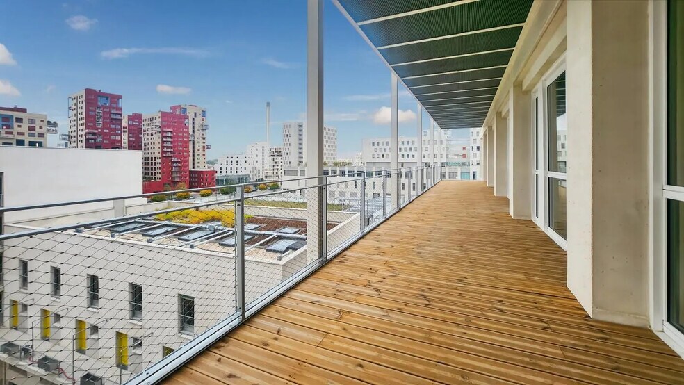 Bureau dans Ivry-sur-Seine à louer - Photo de l’immeuble – Image 2 sur 8