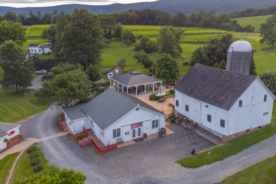 14001 Harpers Ferry Rd, Purcellville, VA à vendre - Photo de l’immeuble – Image 3 sur 40