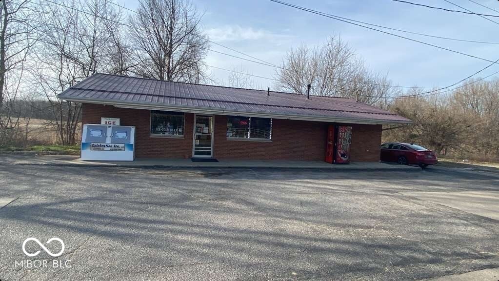 2870 IN-61, Winslow, IN à vendre Photo principale– Image 1 sur 6