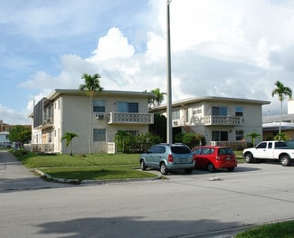 Plus de détails pour 2072 NE 169th St, Miami, FL - Logement à vendre