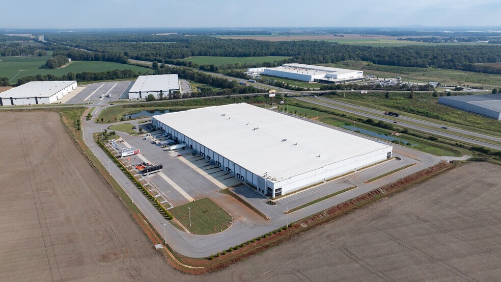 23366 Bibb Garrett Rd, Tanner, AL à louer - Photo de l’immeuble – Image 2 sur 23