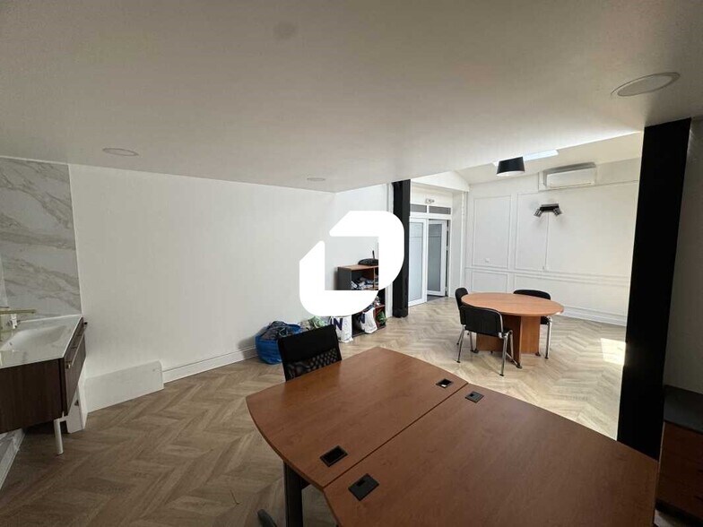 Bureau dans Montrouge à louer - Photo intérieure – Image 2 sur 6