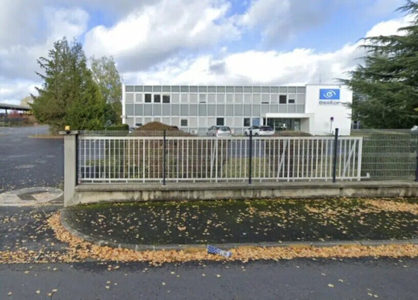 Local d'activités dans Saint-Martin-sur-le-Pré à vendre - Photo de l’immeuble – Image 1 sur 4