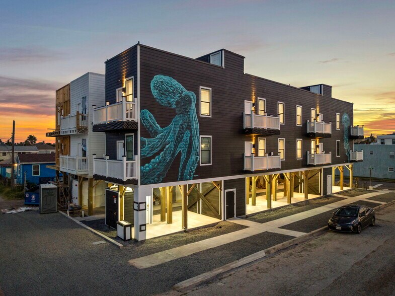 805 Avenue K, Galveston, TX à vendre - Photo de l’immeuble – Image 1 sur 15
