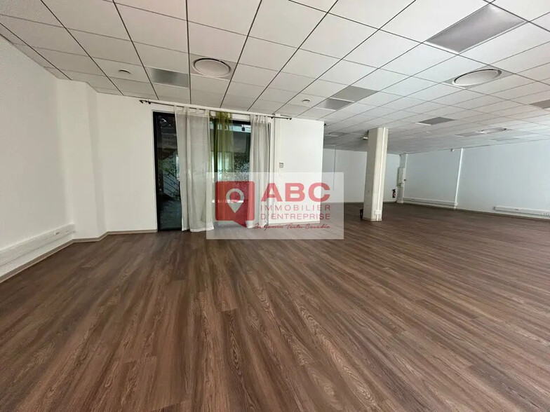 Bureau dans Montpellier à louer - Photo de l’immeuble – Image 2 sur 6