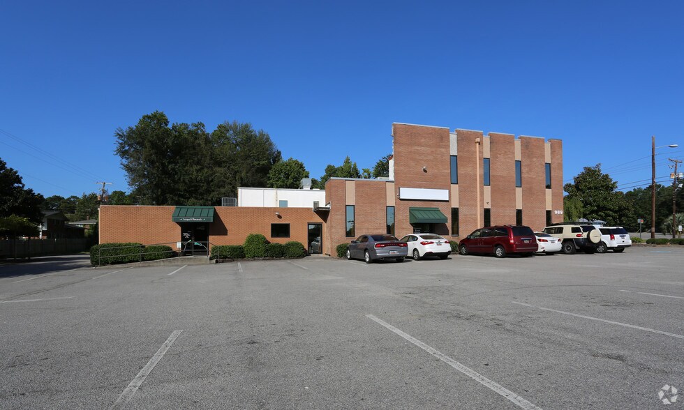 989 Knox Abbott Dr, Cayce, SC à vendre - Photo de l’immeuble – Image 2 sur 7