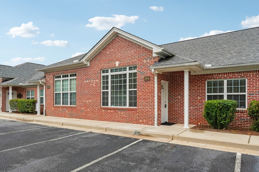 418 Pirkle Ferry Rd, Cumming, GA à louer - Photo de l’immeuble – Image 3 sur 5