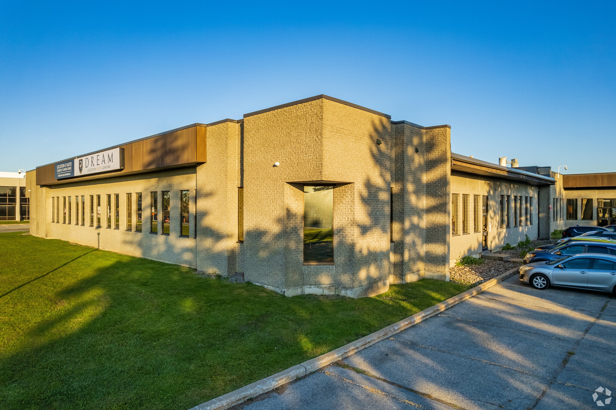 6320-6380 Ch de la Côte-de-Liesse, Montréal, QC à vendre Photo principale– Image 1 sur 21