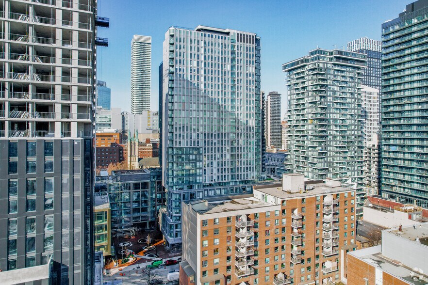 30 Mutual St, Toronto, ON à louer - Photo de l’immeuble – Image 2 sur 3