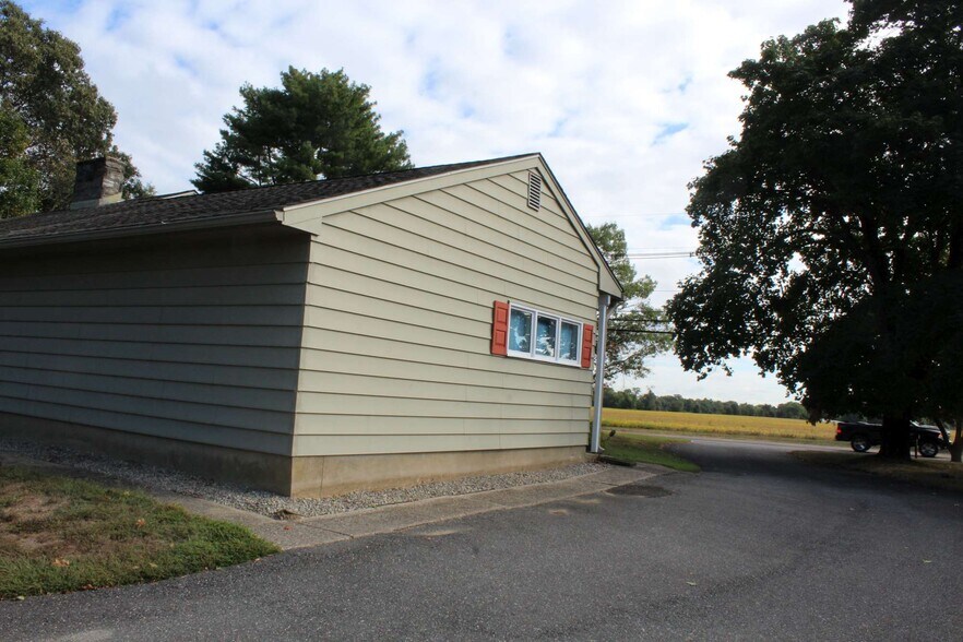 332 Stokes Rd, Medford, NJ à vendre - Photo de l’immeuble – Image 2 sur 28