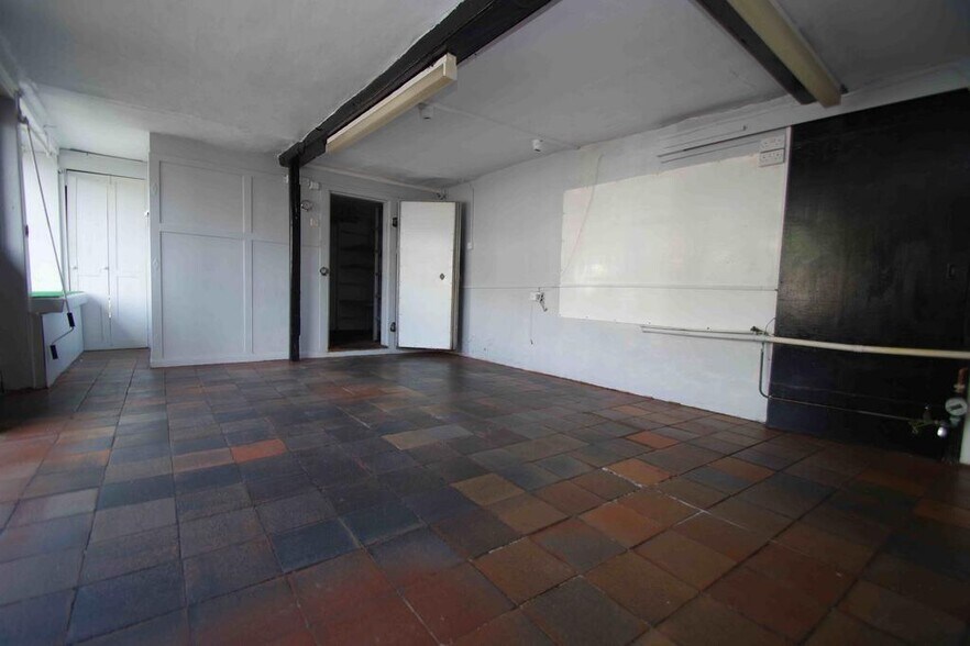 42 High St, Benson à louer - Photo de l’immeuble – Image 3 sur 11