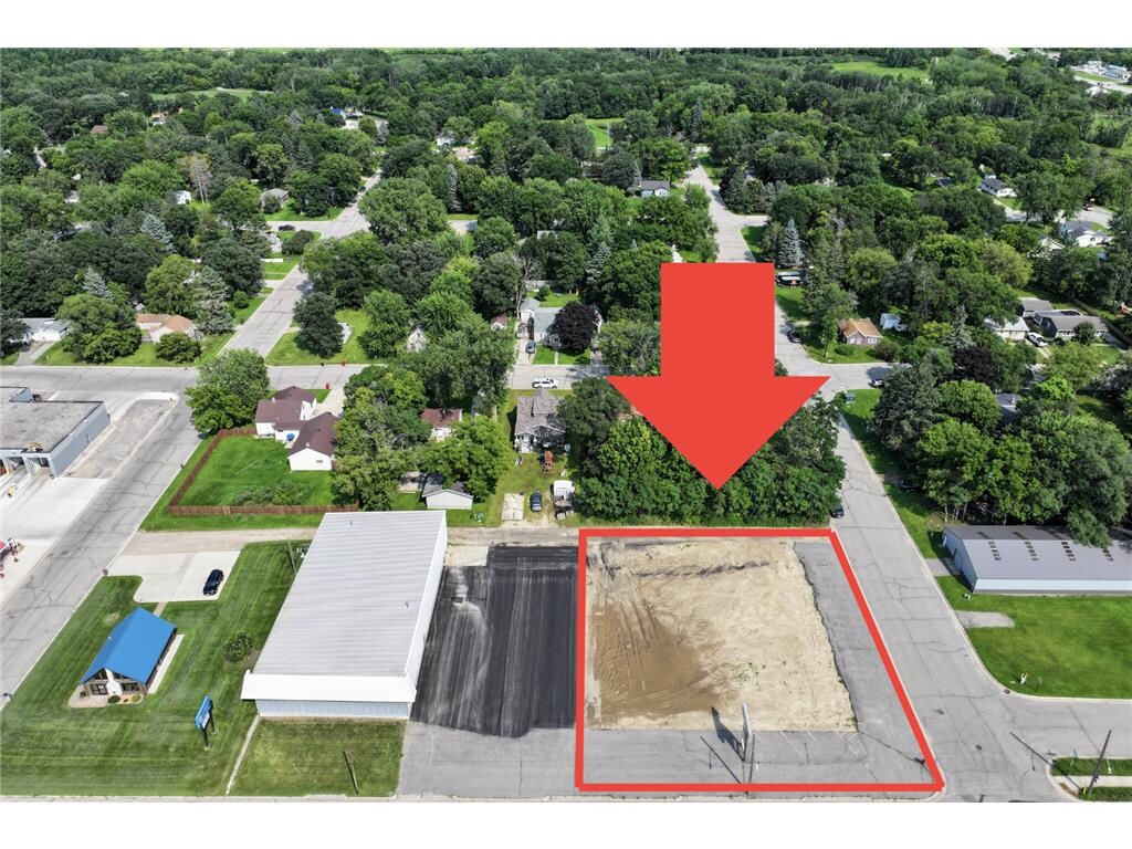 206 N Nokomis St, Alexandria, MN à vendre Photo de l’immeuble– Image 1 sur 5