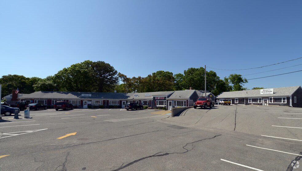 216 Route 28, West Harwich, MA à louer - Photo de l’immeuble – Image 2 sur 5