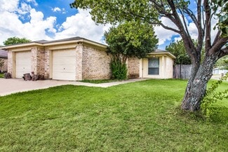 Plus de détails pour 3600 Hulen Park Cir, Fort Worth, TX - Logement à vendre