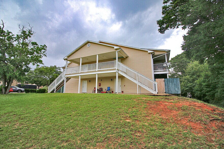 2303 W Michigan Ave, Pensacola, FL à vendre - Photo de l’immeuble – Image 3 sur 21