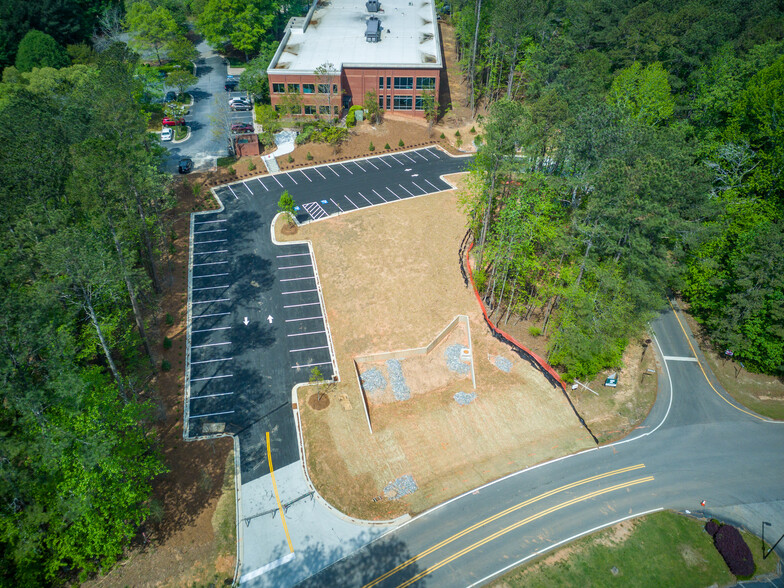 455 Northlake Dr, Peachtree City, GA à louer - Photo principale – Image 1 sur 2
