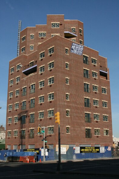 12-01-12-03 Jackson Ave, Long Island City, NY à louer - Photo de l’immeuble – Image 3 sur 8