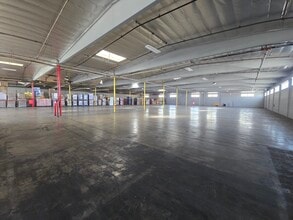 2001-2015 Saybrook Ave, Commerce, CA à louer Photo intérieure– Image 2 sur 4