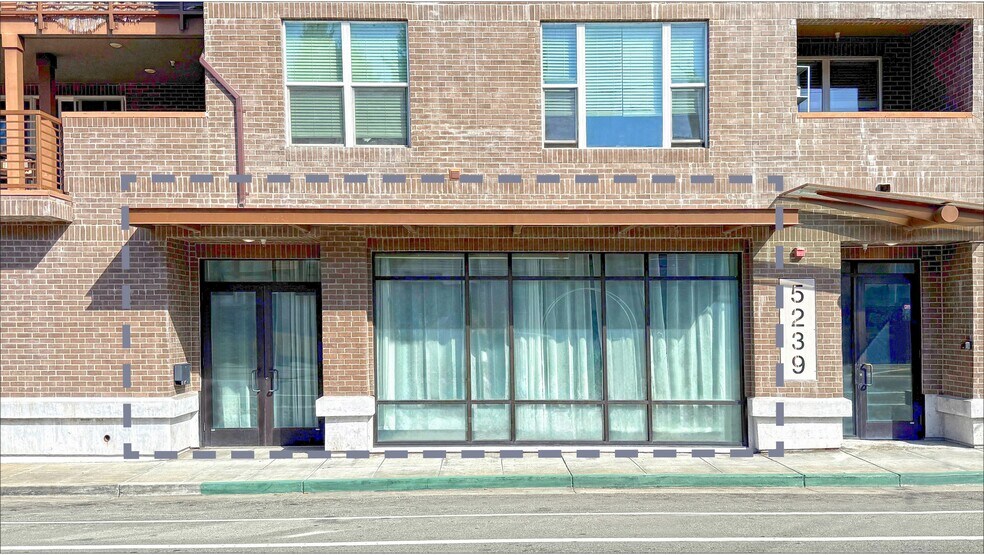 5239 Claremont Ave, Oakland, CA à louer - Photo de l’immeuble – Image 2 sur 12