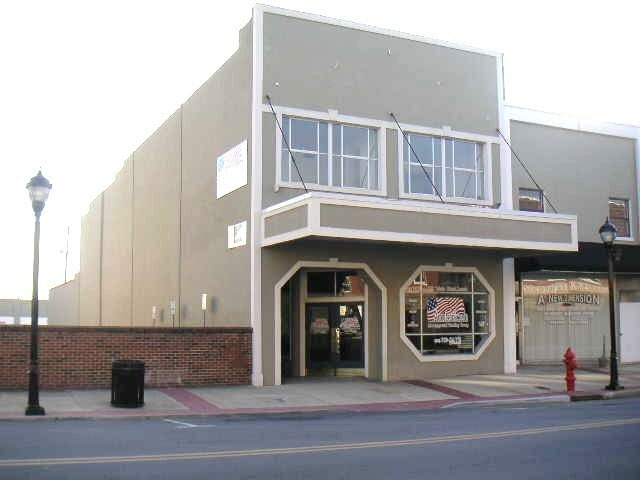 118 Main St, Lenoir, NC à louer - Photo de l’immeuble – Image 2 sur 16