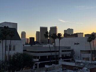 Plus de détails pour 390 N Bedford Dr, Beverly Hills, CA - Local commercial à louer