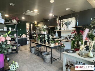 Plus de détails pour Local commercial à louer