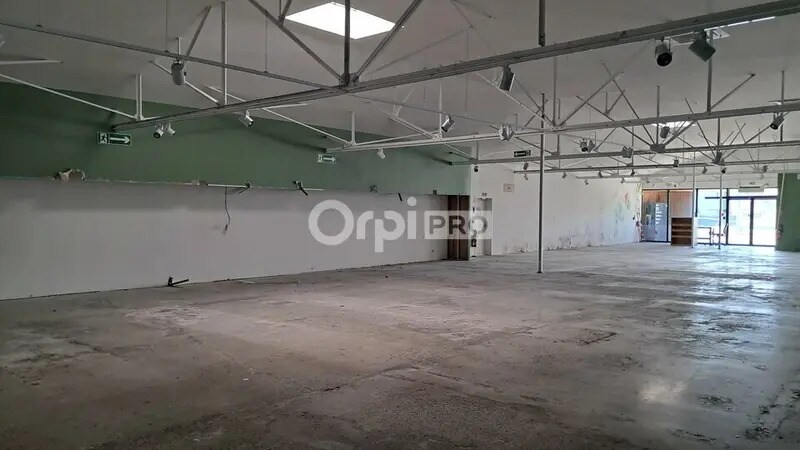 Local commercial dans Tarbes à louer - Photo intérieure – Image 2 sur 9