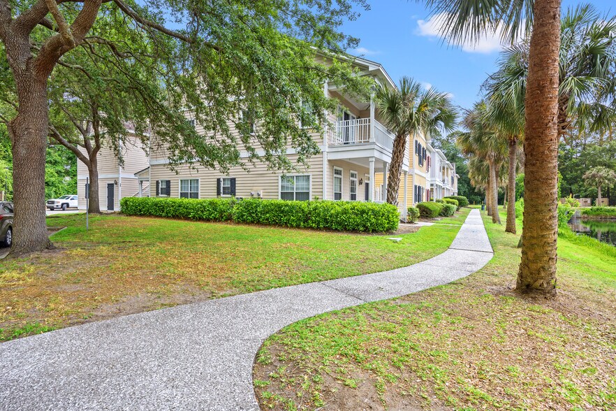 11 Cassandra Ln, Bluffton, SC à vendre - Photo de l’immeuble – Image 2 sur 9