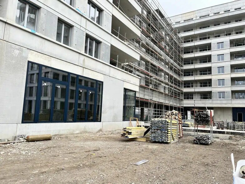 Local commercial dans Strasbourg à louer - Photo de l’immeuble – Image 1 sur 12