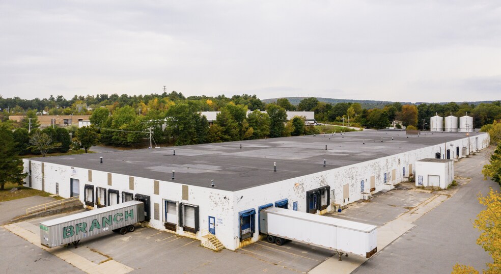 75 Jytek Dr, Leominster, MA à louer - Photo de l’immeuble – Image 2 sur 9