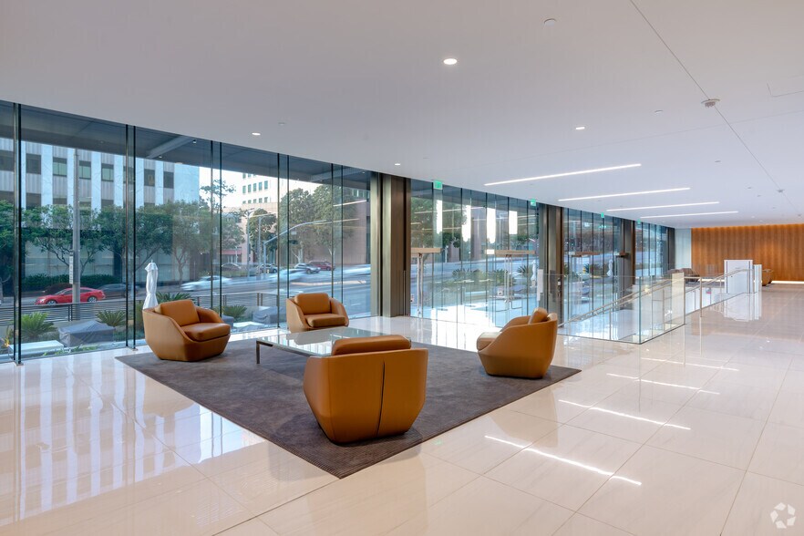 10880 Wilshire Blvd, Los Angeles, CA à louer - Hall d’entrée – Image 2 sur 25