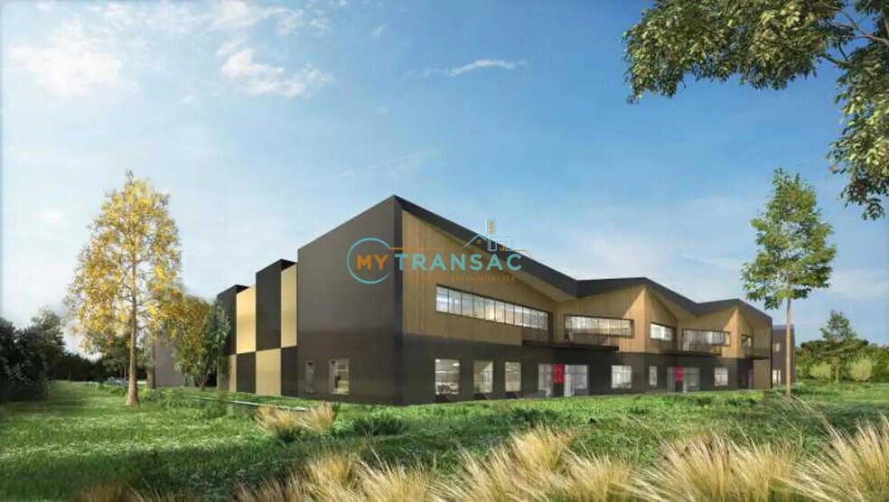 Local d'activités dans Moissy-Cramayel à vendre - Photo de l’immeuble – Image 2 sur 13