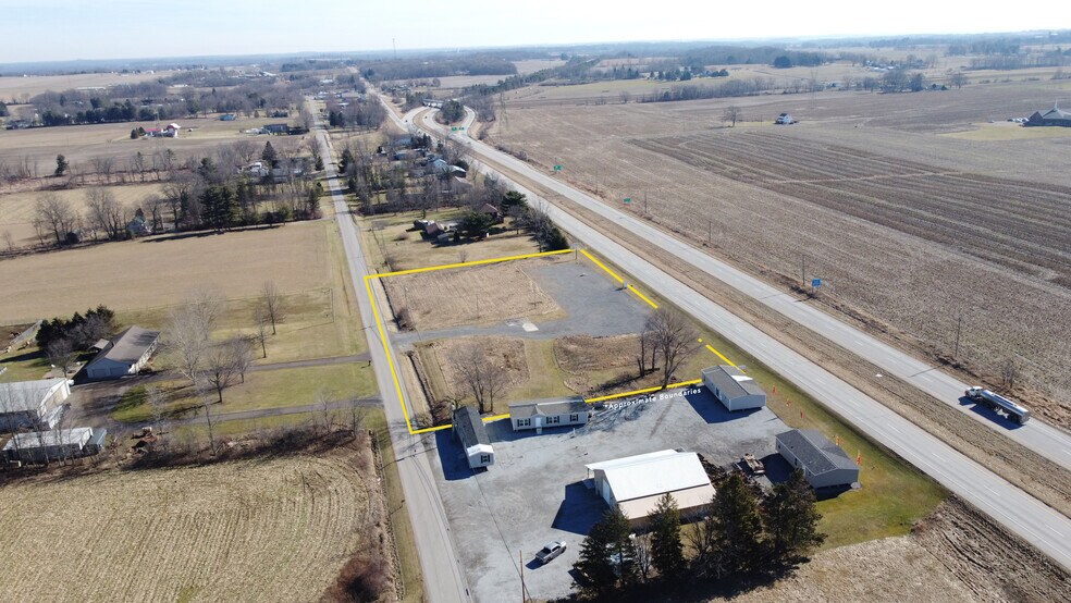 18323 Blosser Rd, Dalton, OH à louer - Photo de l’immeuble – Image 1 sur 6
