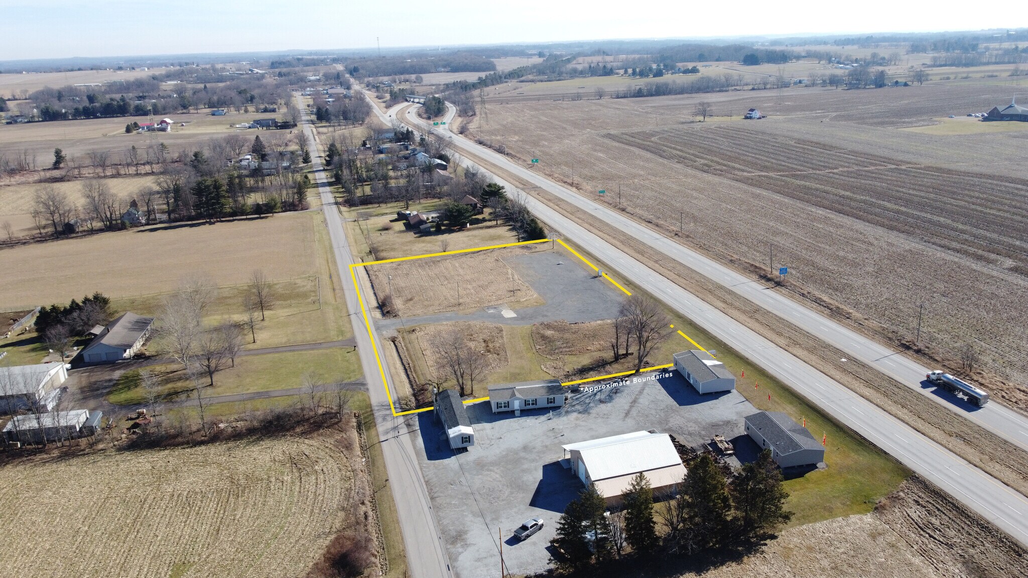 18323 Blosser Rd, Dalton, OH à louer Photo de l’immeuble– Image 1 sur 7