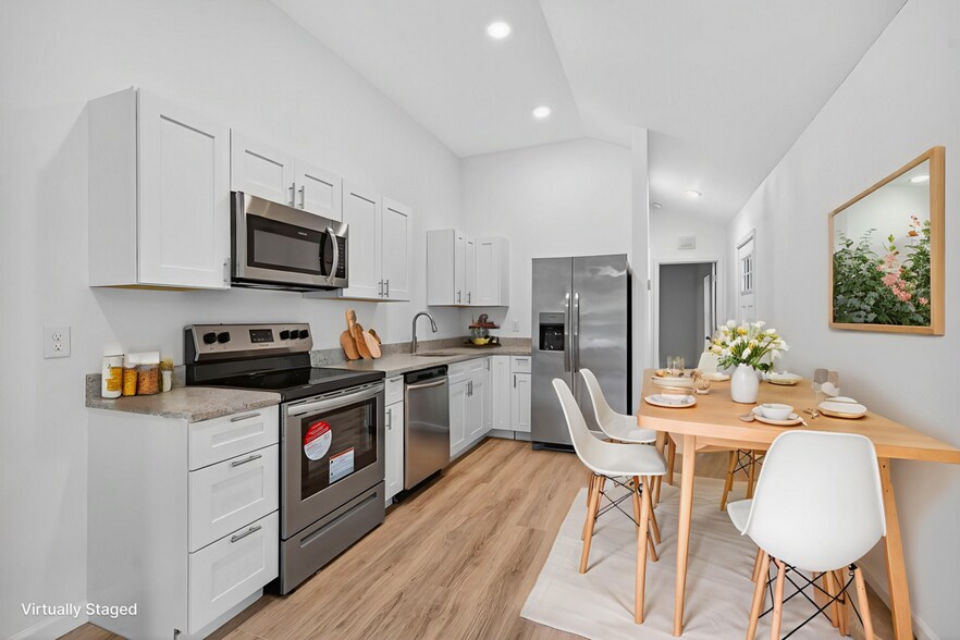 Bonassola Village portefeuille de 2 biens à vendre sur LoopNet.fr - Photo de l’immeuble – Image 3 sur 9
