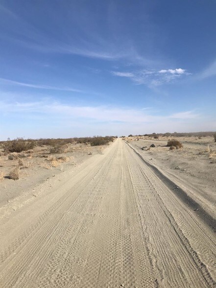 01 Rancho Rd, Adelanto, CA à vendre - Photo de l’immeuble – Image 2 sur 7