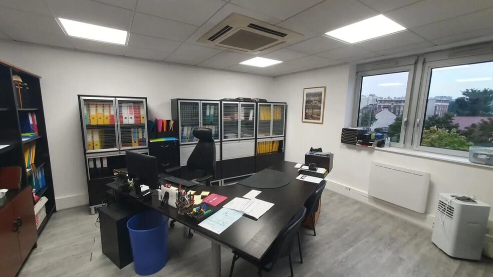 7 Rue Jean Mermoz, Versailles à louer - Photo intérieure – Image 2 sur 16