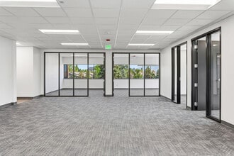 1225 E Fort Union Blvd, Cottonwood Heights, UT à louer Photo intérieure– Image 1 sur 6