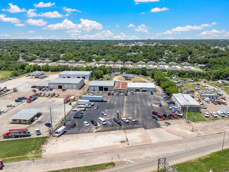 3325 Jack Kultgen Expy, Waco, TX à vendre - Photo de l’immeuble – Image 3 sur 6