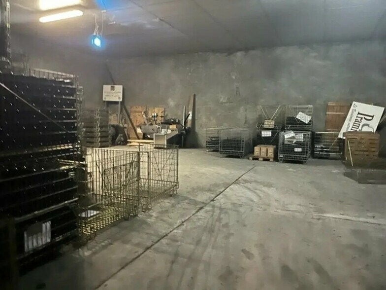 Local d'activités dans Saint-Loubès à vendre - Photo intérieure – Image 3 sur 6