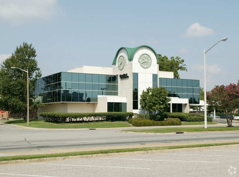 101 N Armistead Ave, Hampton, VA à louer - Photo de l’immeuble – Image 2 sur 3
