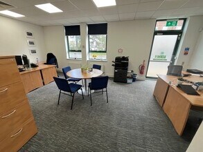 85 Great North Rd, Hatfield à louer Photo intérieure– Image 1 sur 3